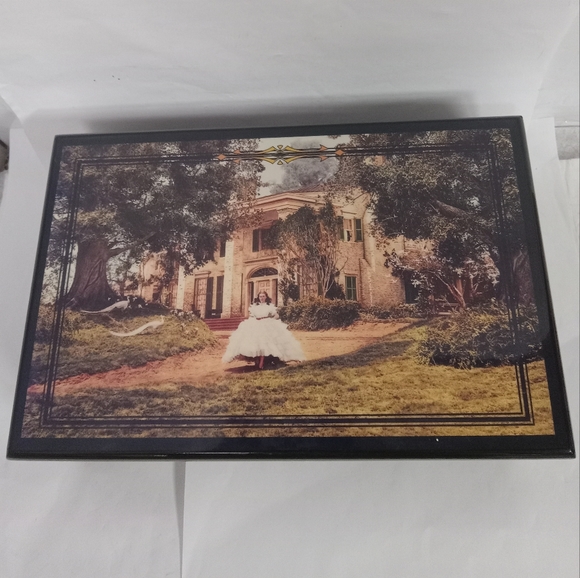 Vintage Wooden Lacquer Musical Jewelry Box  Tara Scarlett Turner Entertainment - Picture 3 of 10